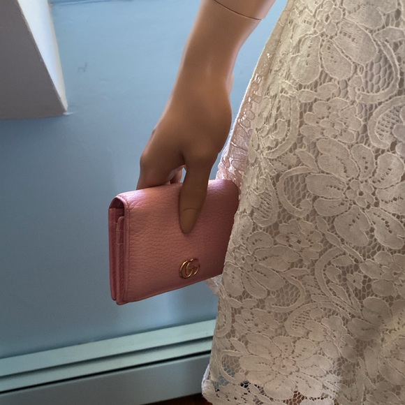 GUCCI GG MARMONT BIFOLD WALLET EUC PINK LEATHER - Picture 2 of 12
